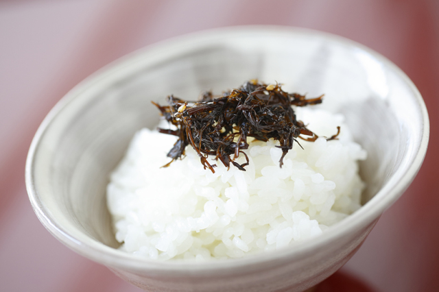 日露あかもく佃煮